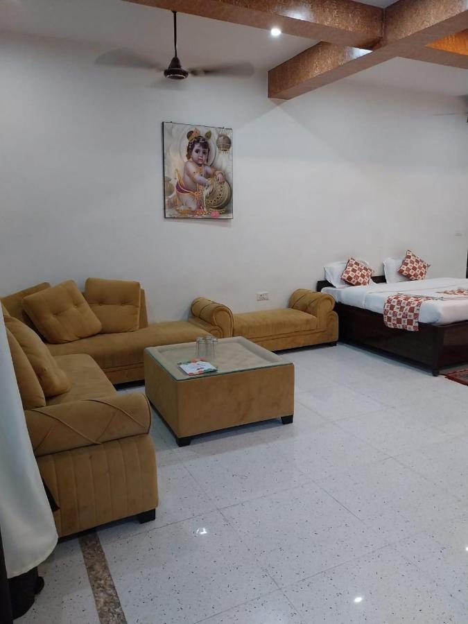 منتجع أو واي أو 41147 تابوفان فاتيكا Rishīkesh المظهر الخارجي الصورة